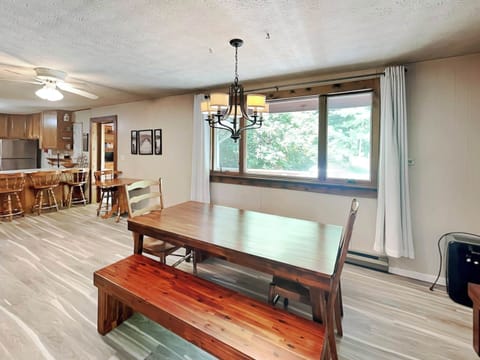 House (4 Bedrooms) | Property amenity