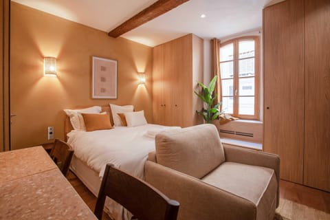 Apartment | 1 bedroom, laptop workspace, iron/ironing board, bed sheets