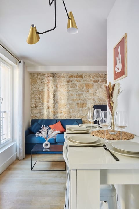 Apartment | Dining
