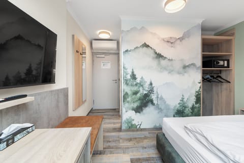 Single Room, Non Smoking | Desk, laptop workspace, soundproofing, free WiFi