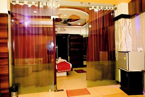 Deluxe Studio Suite