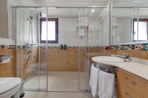 Family Room, 2 Bedrooms, Balcony, City View | Bathroom | Shower, free toiletries, hair dryer, towels