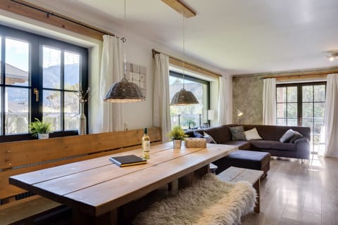 Apartment | Living room