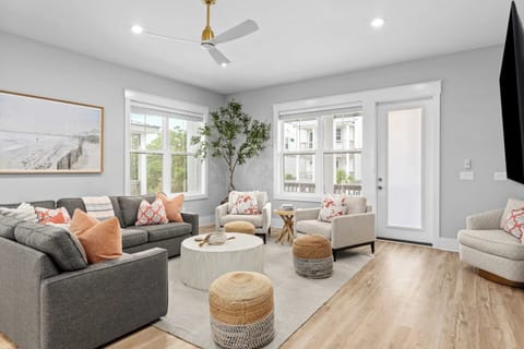 House (5 Bedrooms) | Interior