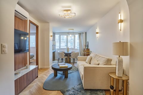 Apartment | Living area