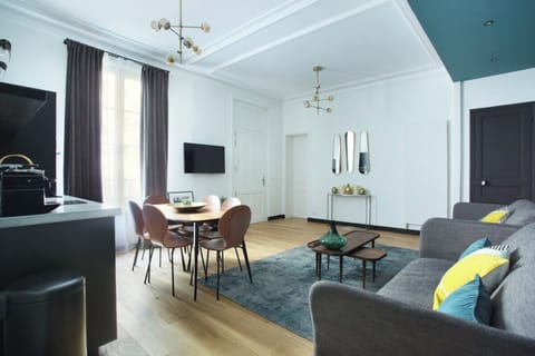 Apartment | Living area