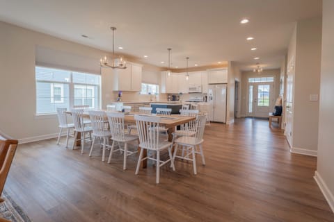 Condo, Multiple Beds, Patio, Garden View (2728 Harbor Court) | Dining