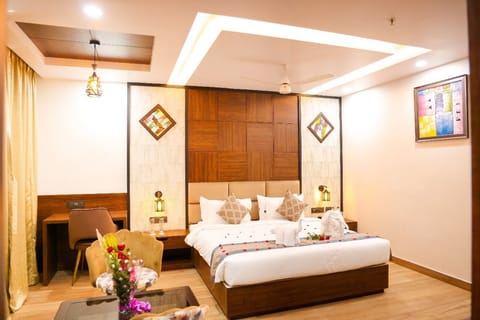 Blackout drapes, iron/ironing board, free WiFi