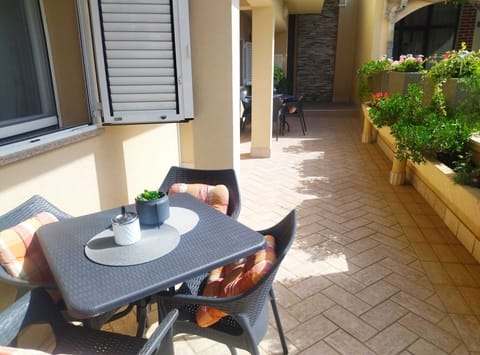 Apartment (One Bedroom Apartment) | Exterior