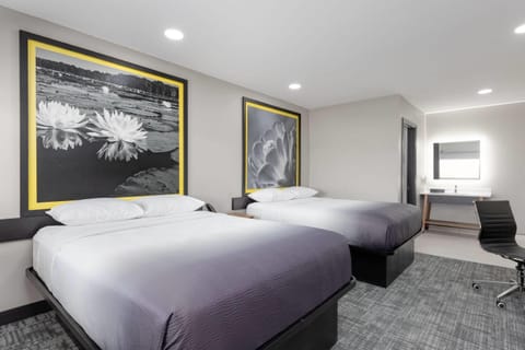 Room, 2 Queen Beds, Non Smoking