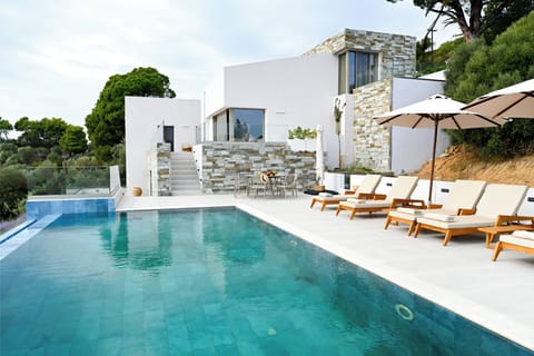 Private pool