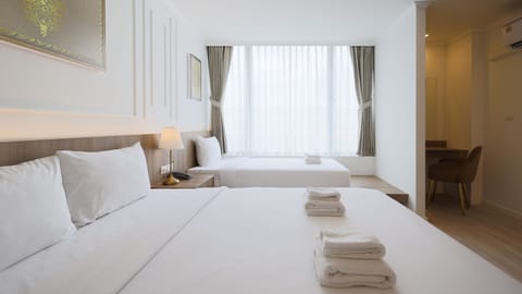 Luxury Triple Room | In-room safe, free WiFi, bed sheets