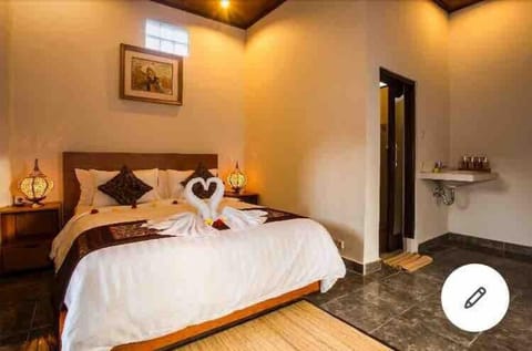 Traditional Double Room, Balcony | Desk, laptop workspace, free WiFi, bed sheets