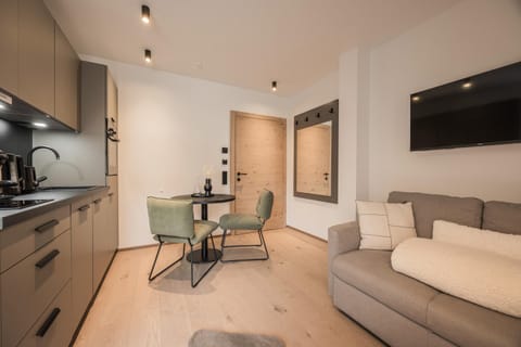 Apartment | Living room | TV