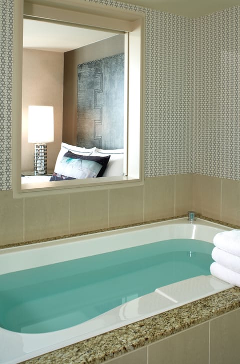 Suite, 1 Bedroom, Hill View (Beverly Hills View) | 1 bedroom, Frette Italian sheets, premium bedding, down comforters