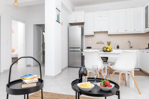 Apartment | 2 bedrooms, desk