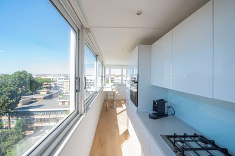 Panoramic Apartment | Private kitchen | Full-size fridge, oven, stovetop, dishwasher