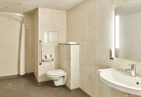 Double Room, Accessible | Bathroom | Shower, towels