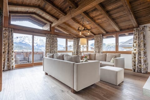 Apartment | Living area
