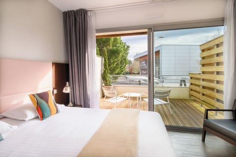 Superior Double Room | Premium bedding, minibar, in-room safe, desk