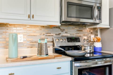 House | 5 bedrooms, Internet