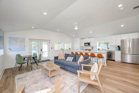 House | 3 bedrooms, desk, Internet