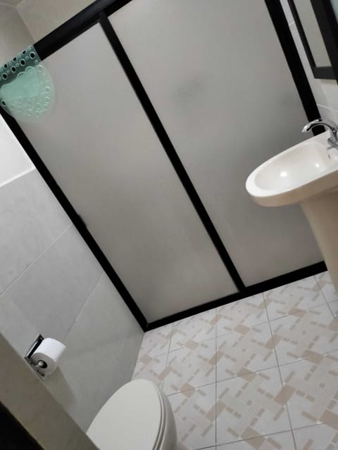 Comfort Double Room | Bathroom | Shower, free toiletries, towels, soap