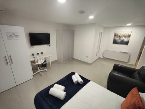 Apartment | 3 bedrooms, iron/ironing board, WiFi (free), bed sheets