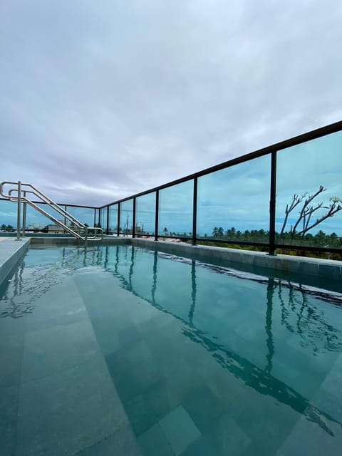 3 outdoor pools