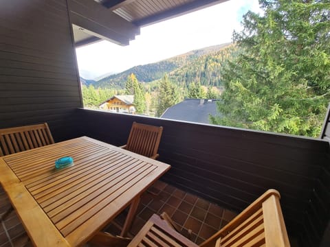 Apartment | Balcony