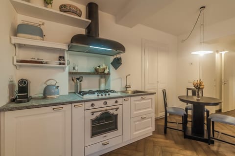 Apartment | Private kitchen | Espresso maker, coffee/tea maker