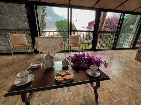 Family Apartment, Garden View | Terrace/patio