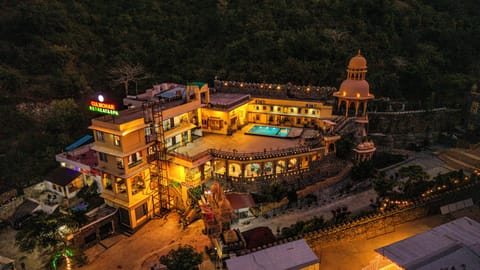 Front of property - evening/night