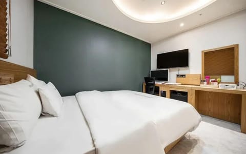 Basic Room | Free WiFi