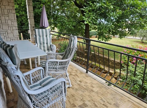 Apartment | Balcony