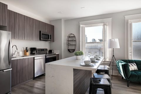 Classic Double Room, Kitchen | Private kitchen | Full-size fridge, microwave, stovetop, toaster