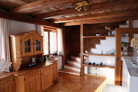 Cottage | Interior