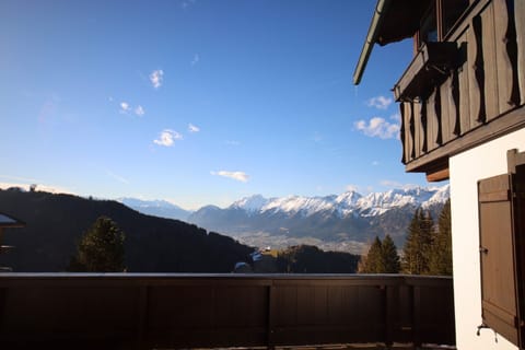 Cottage | Property grounds