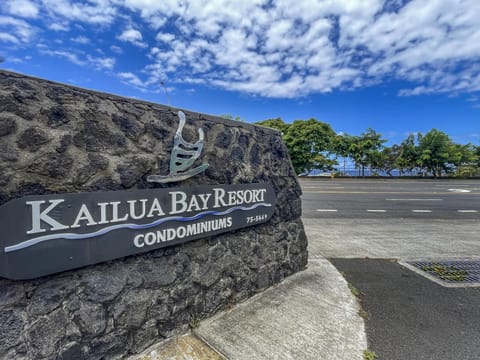 Condo, 2 Queen Beds (Kailua Bay Resort#4-306) | Property grounds