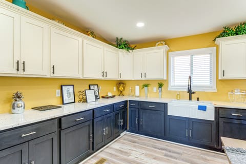 House (2 Bedrooms) | Interior