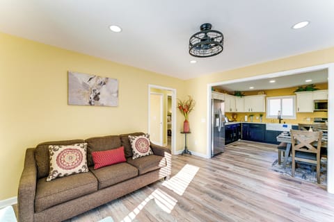 House (2 Bedrooms) | Interior