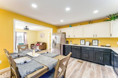 House (2 Bedrooms) | Interior