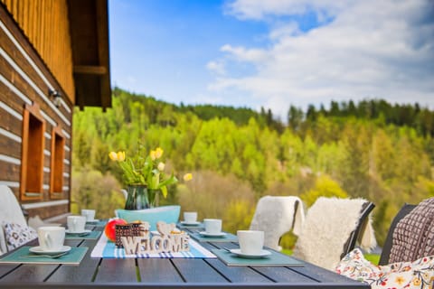 Villa | Outdoor dining