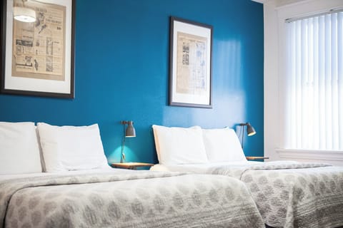 Soundproofing, free WiFi, bed sheets