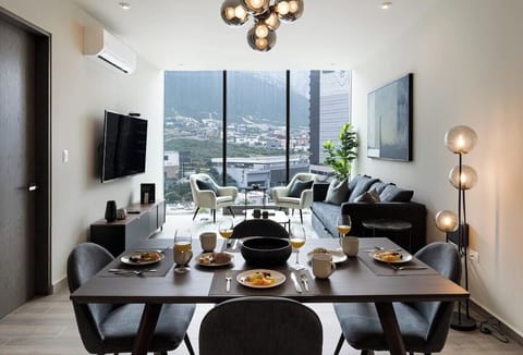 Apartment, Mountain View | In-room dining