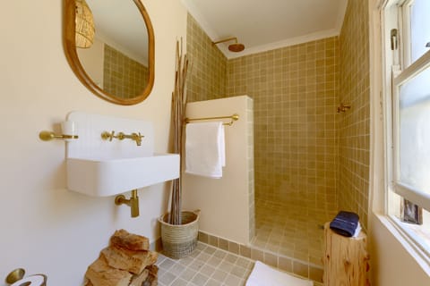 Luxury Double Room, Sea View | Bathroom | Bathrobes