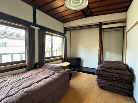 Basic Single Room | Free WiFi