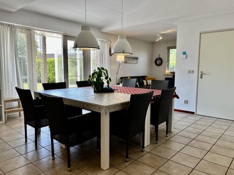 House | Dining