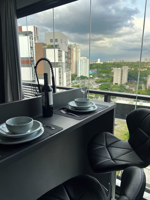 Executive Studio, City View | City view