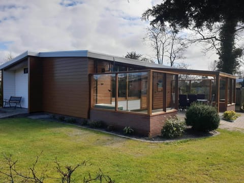 House | Terrace/patio